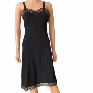 Vintage Barbizon 50’s black w lace slip dress
